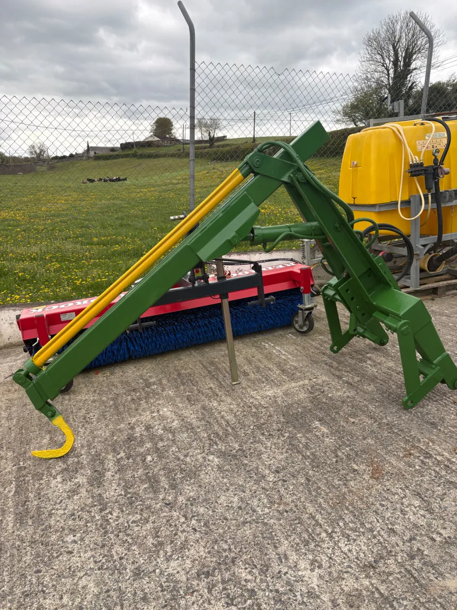 CASHEL HOIST - Image 1