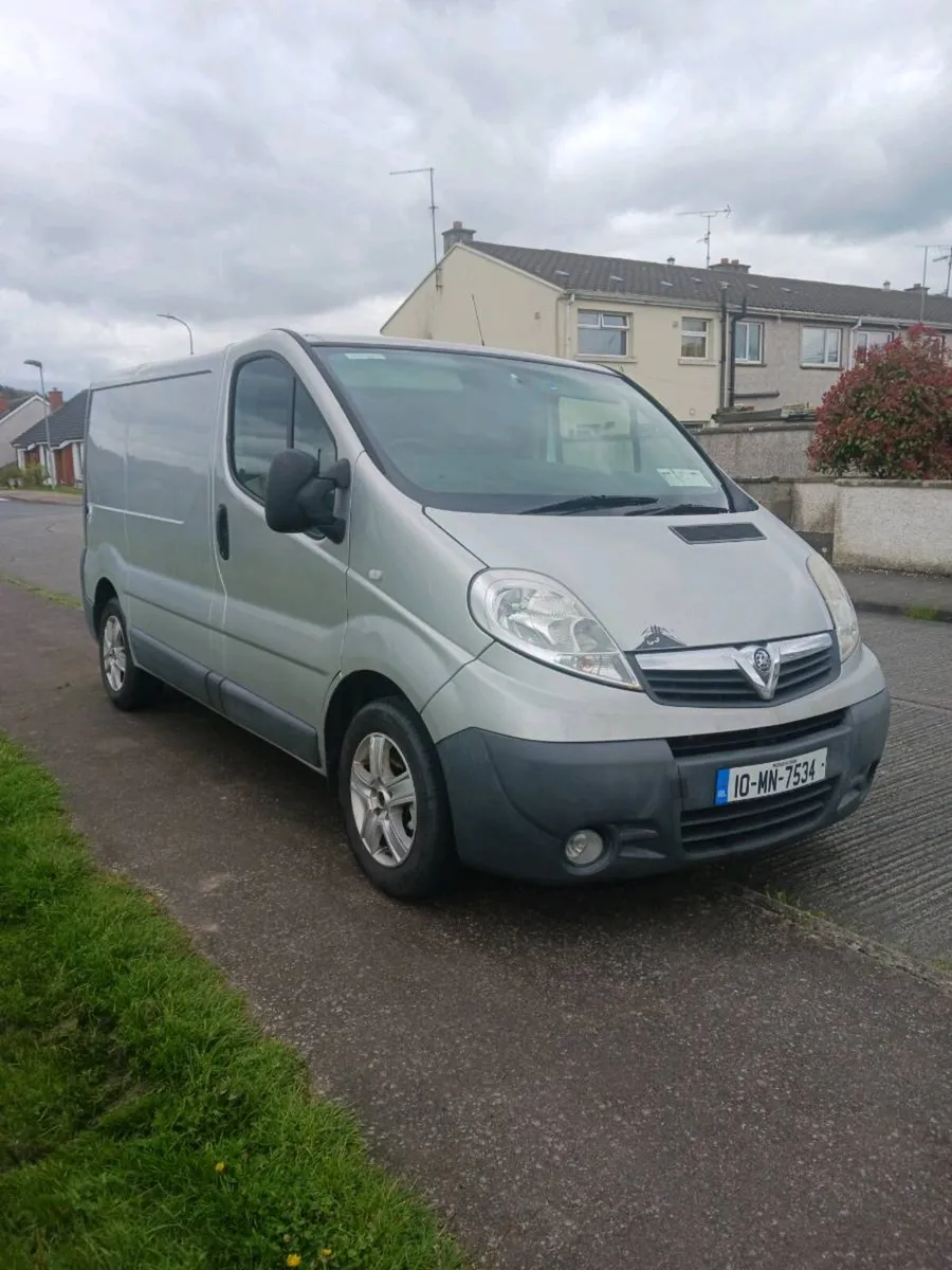 2010 vauxhall vivaro,,,tested and taxed,,2000 euro - Image 3