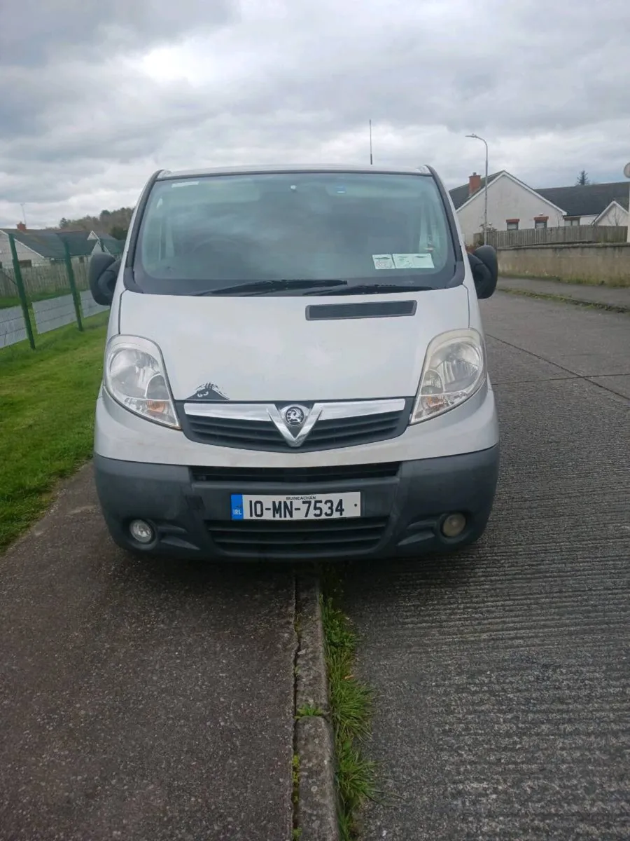 2010 vauxhall vivaro,,,tested and taxed,,2000 euro - Image 2