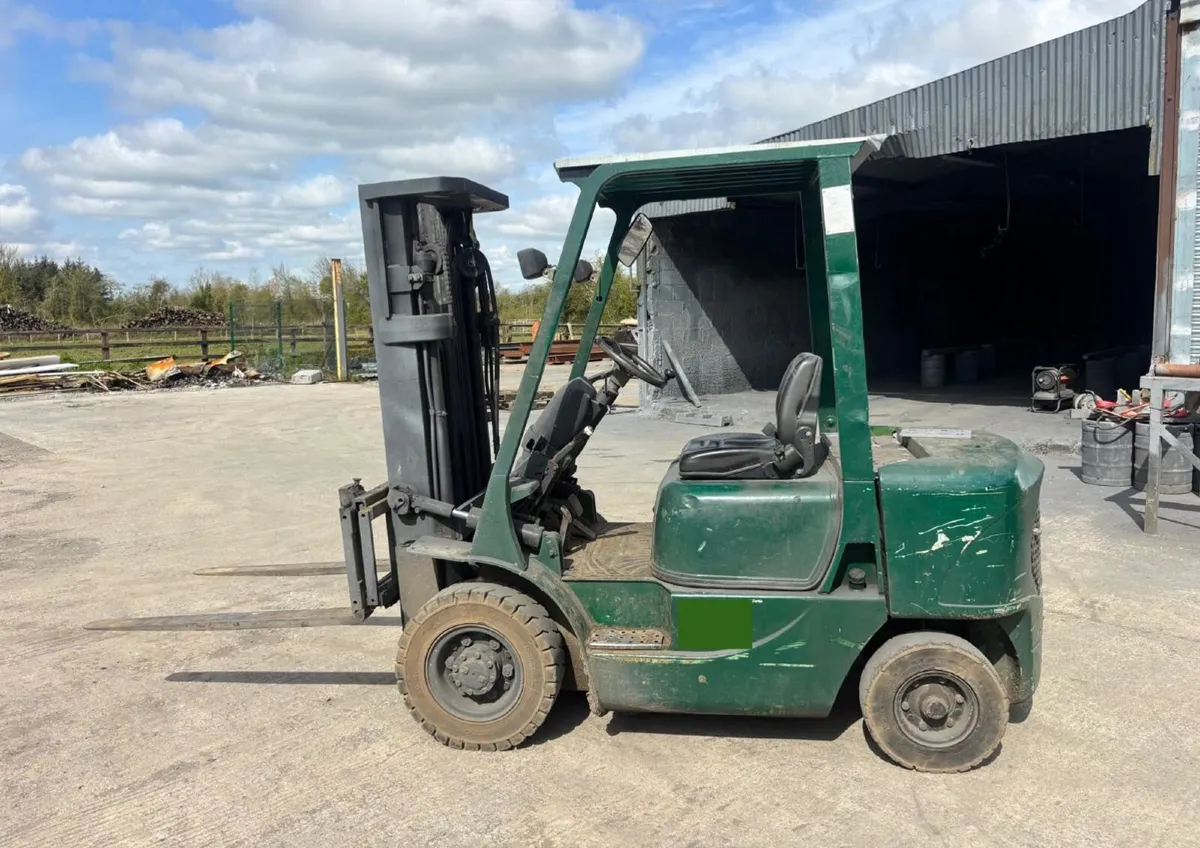 Forklift - Image 2