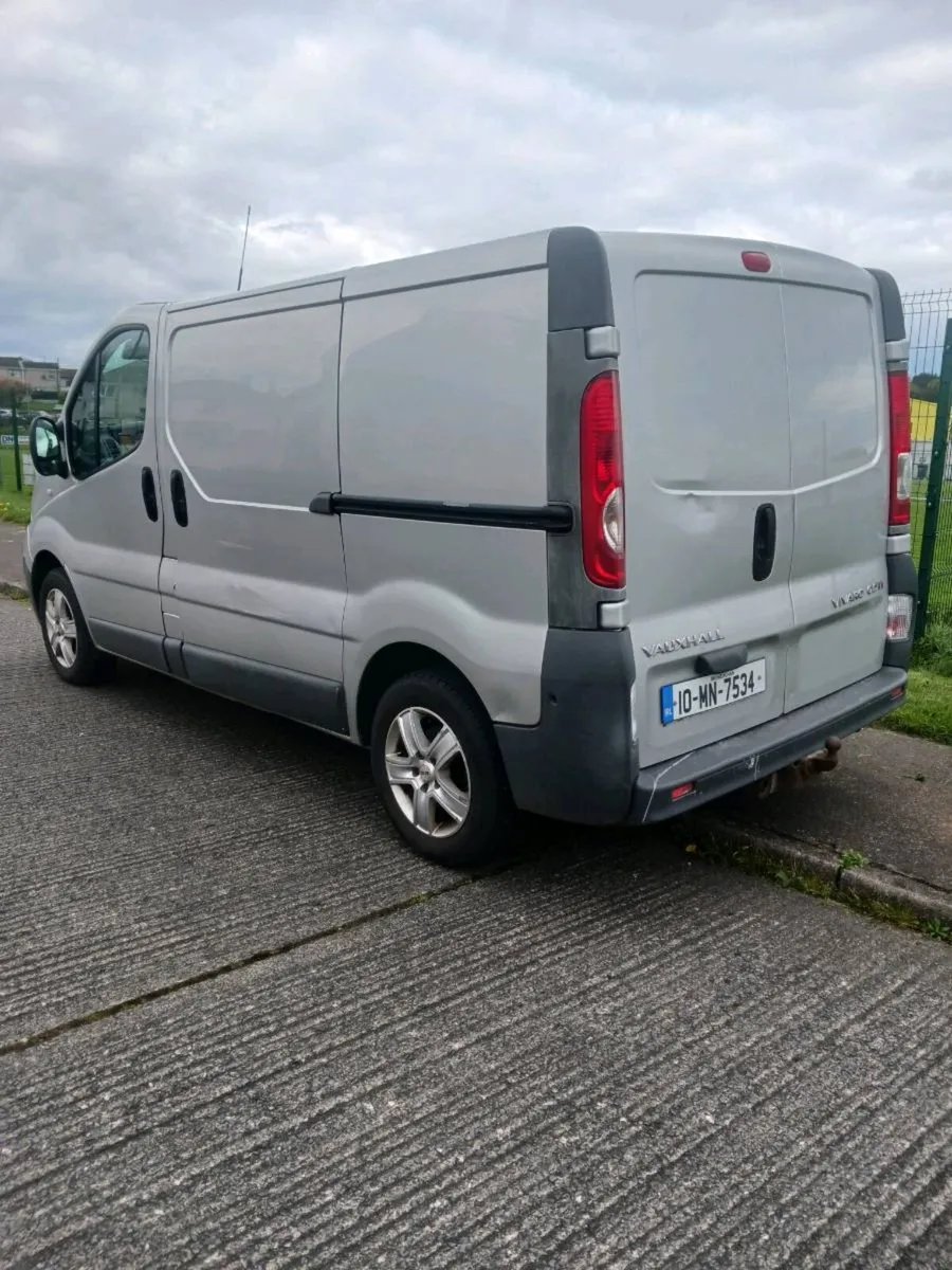 2010 vauxhall vivaro,,,tested and taxed,,2000 euro - Image 4