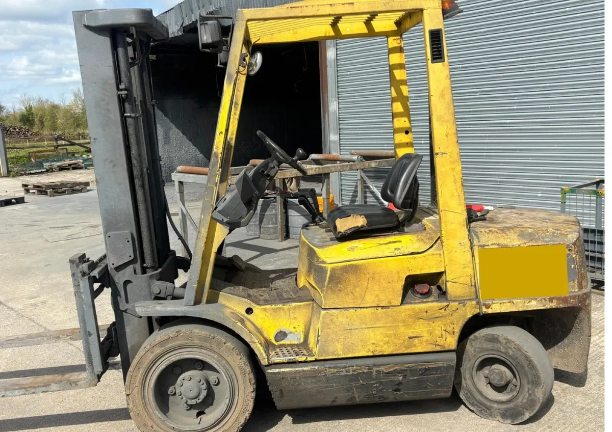 Forklift - Image 3