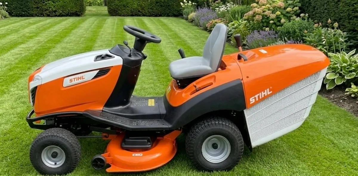STIHL RIDE ON MOWER (As New ) - Image 3