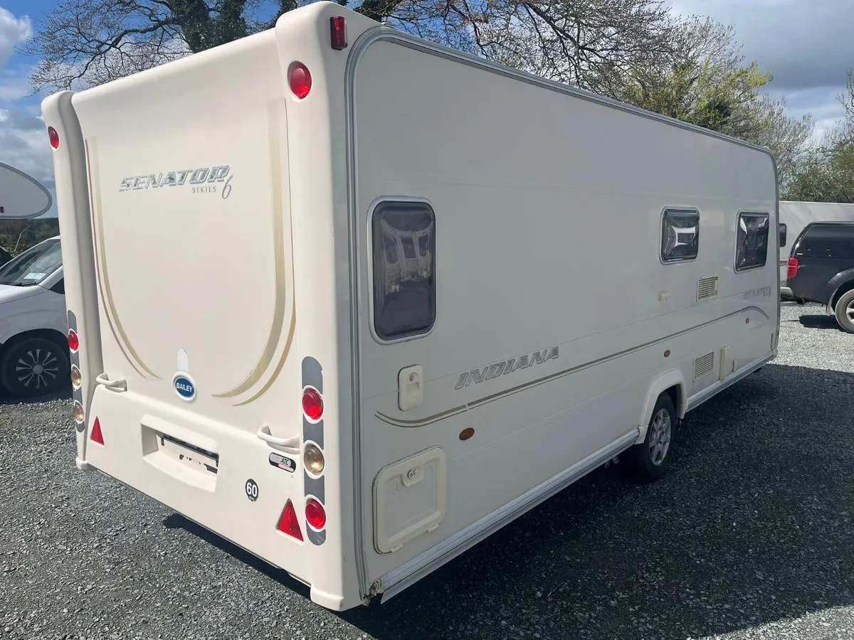 Bailey senator indeana fixed bed - Image 1