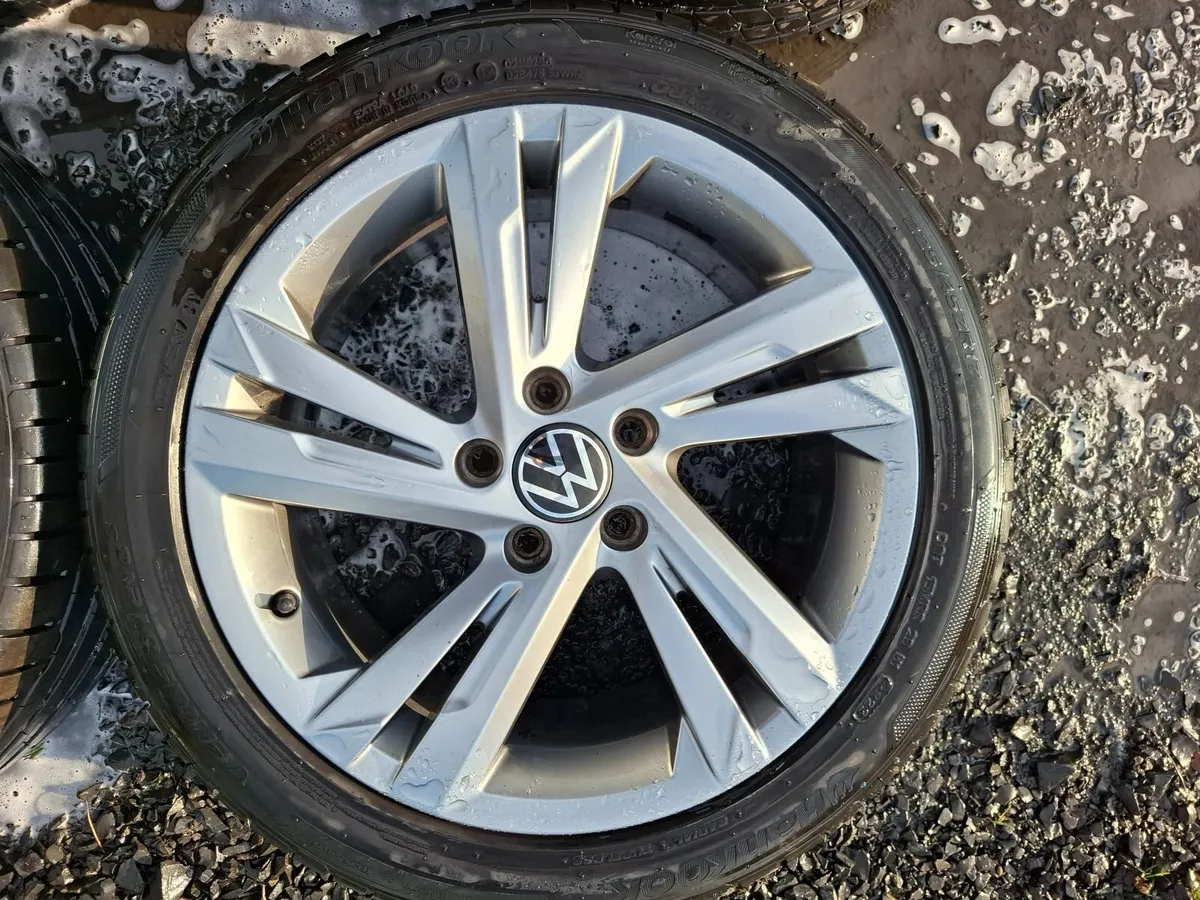 17" Genuine Vw Valencia Alloys with tyres - Image 1
