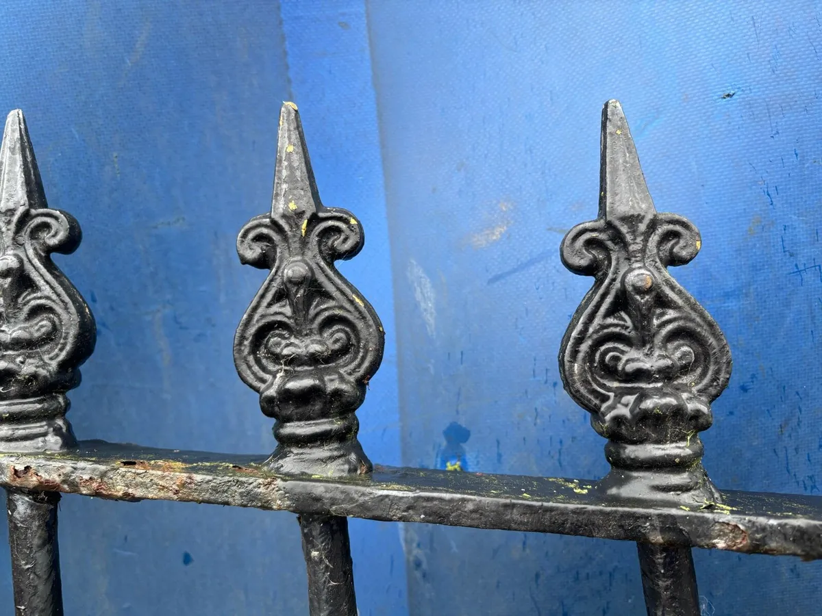 Gates - Image 3