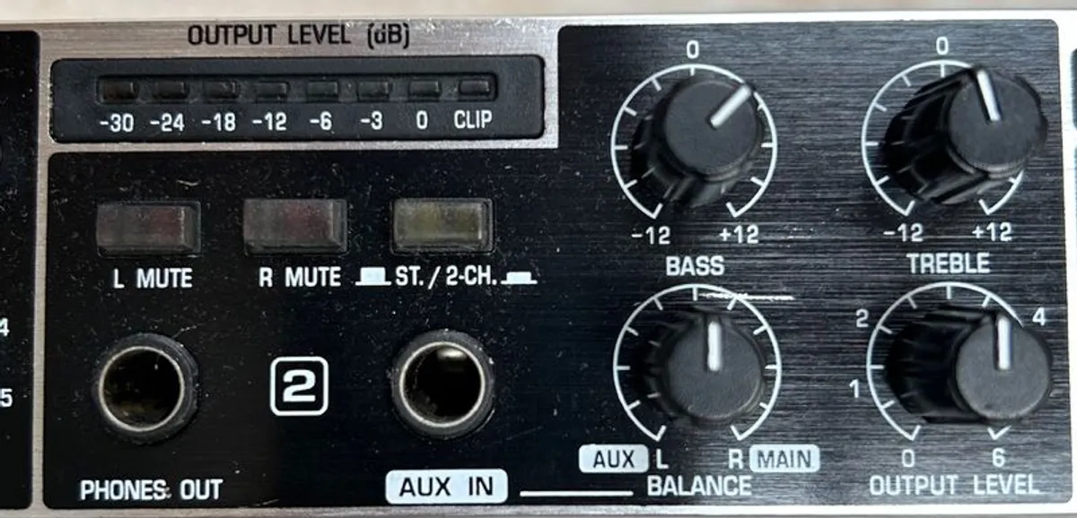 Headphone Amp 4Ch. - Image 3