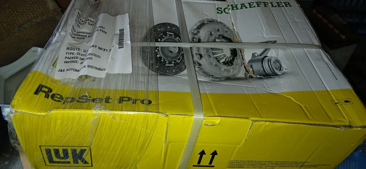 LUK Clutch Kit for Renault Trafic 2008  #624331233 - Image 1