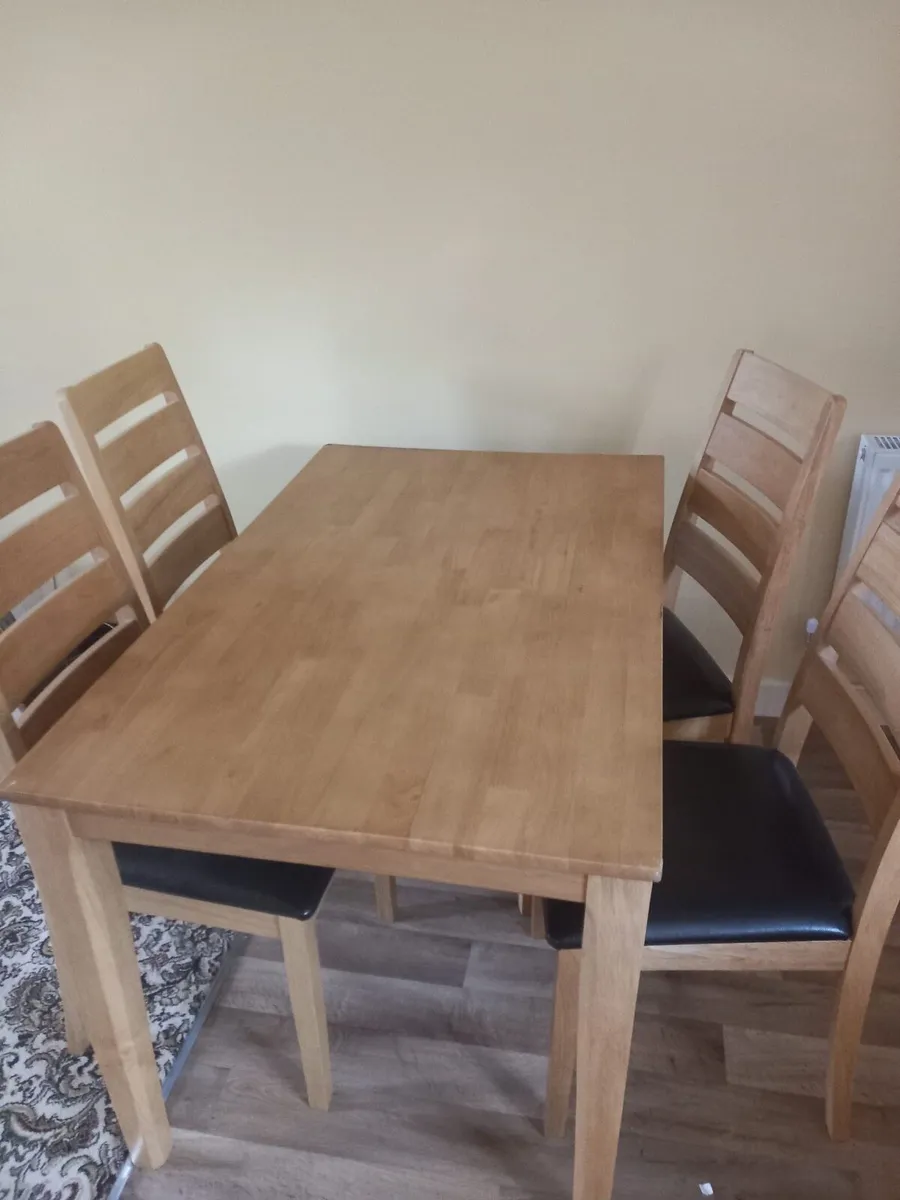 Oak Kitchen Table & Chairs
