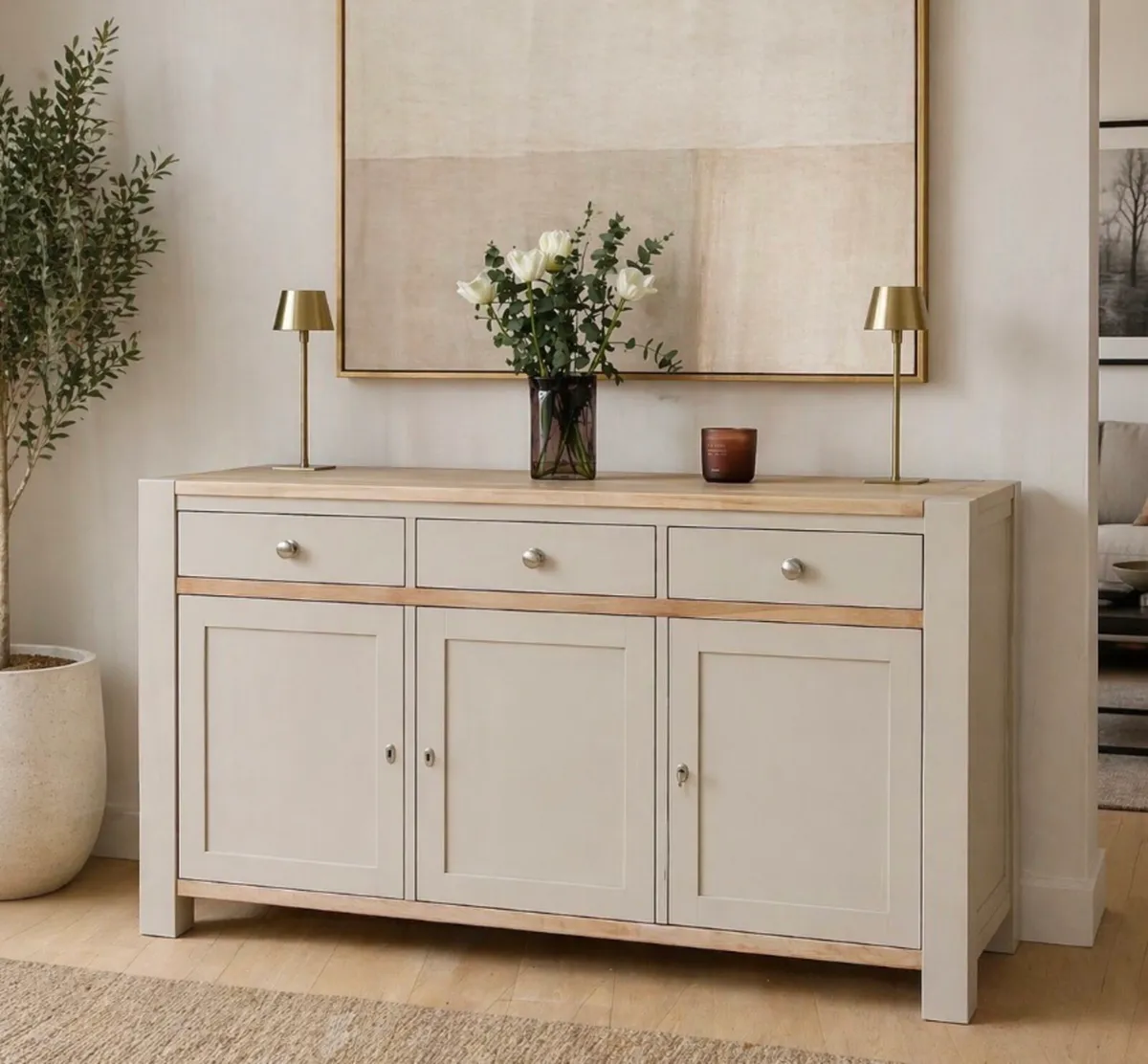 Solid oak sideboad - Image 1