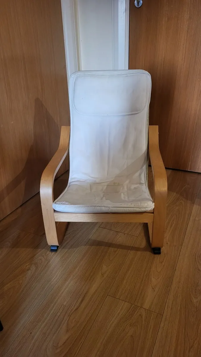 kids chairs - Image 1