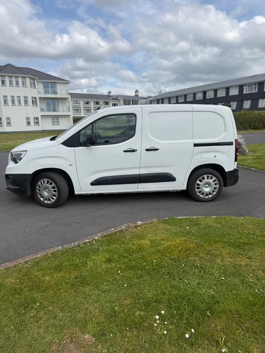 Opel Combo 2021 - Image 3