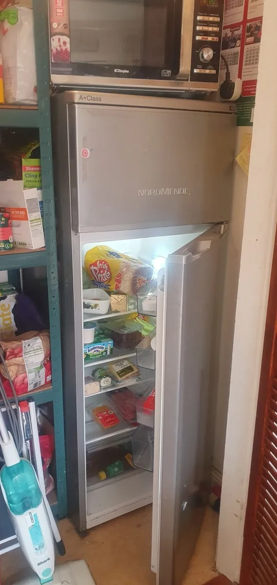 Fridge freezer. - Image 1