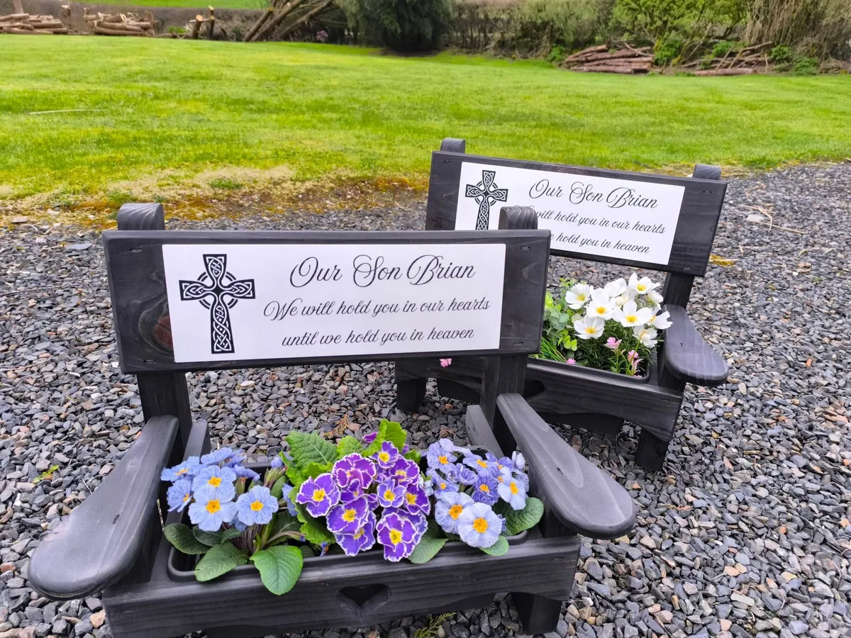 Personalised planter"bench" - Image 1