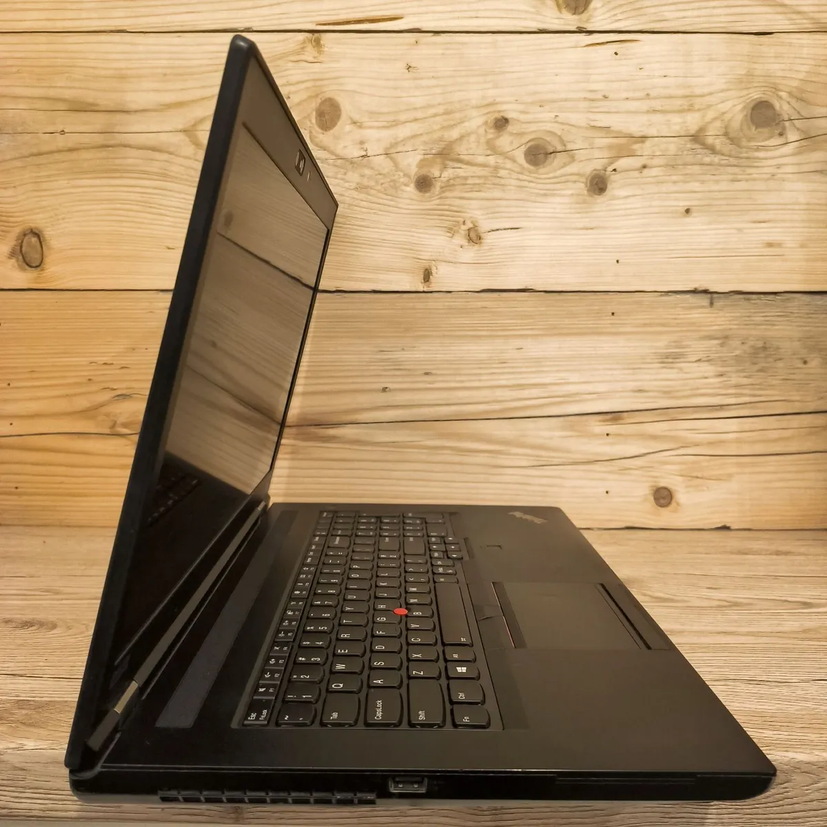 17.3"/ I7 8th/ NVIDIA 6Gb / 32GB RAM / Warranty/ - Image 2