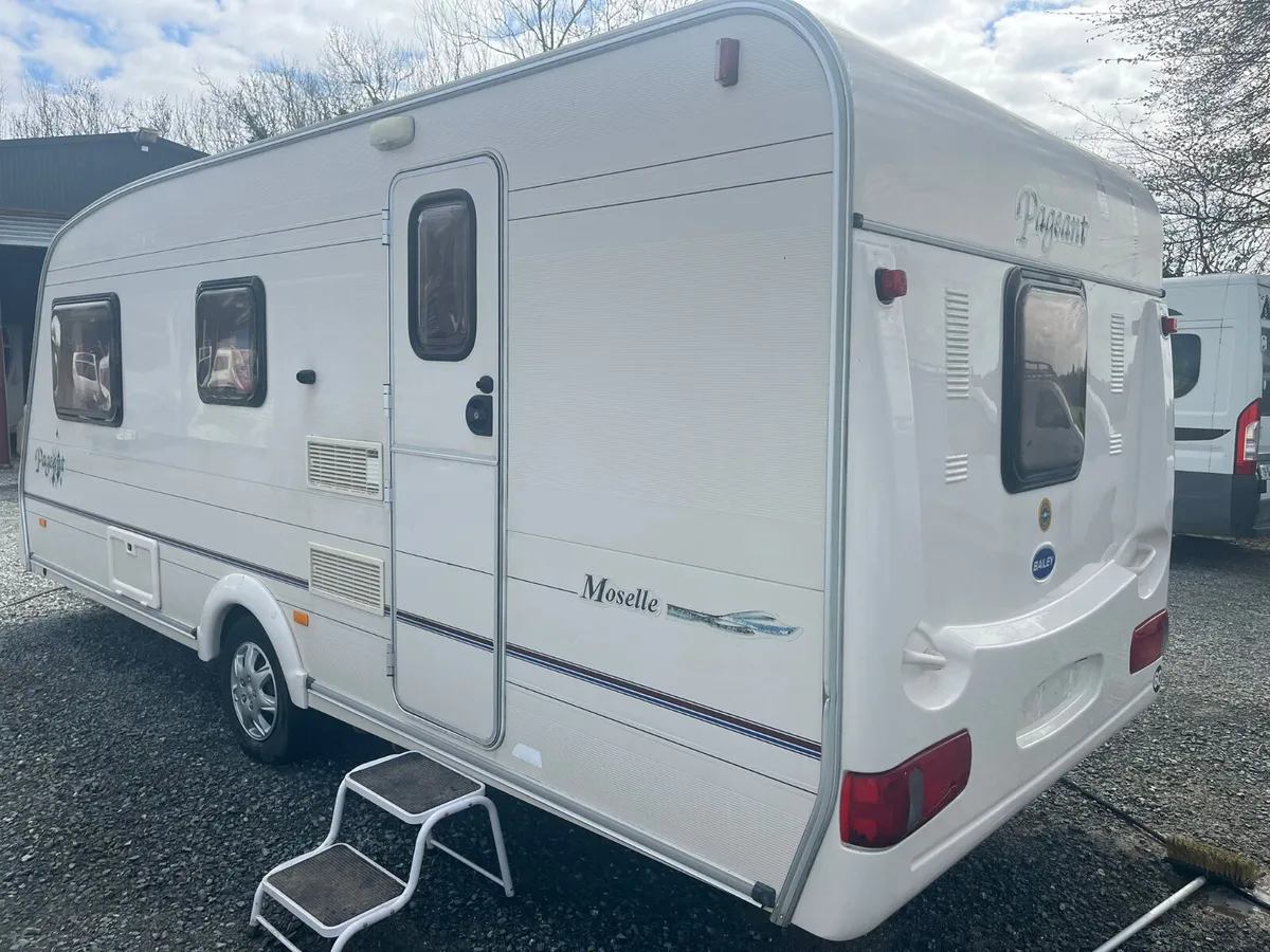 Bailey pageant caravan - Image 1