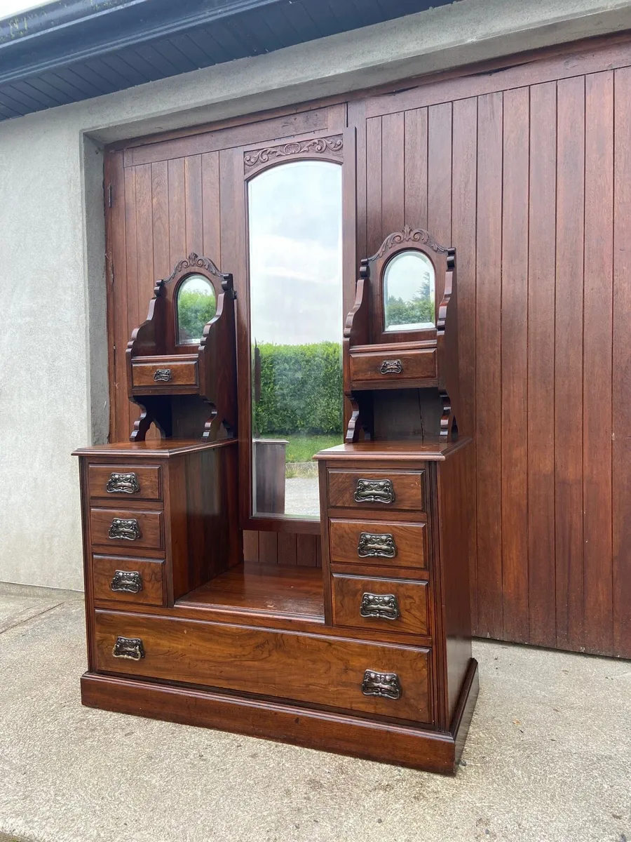 Victorian Scottish waterfall dresser - Image 3