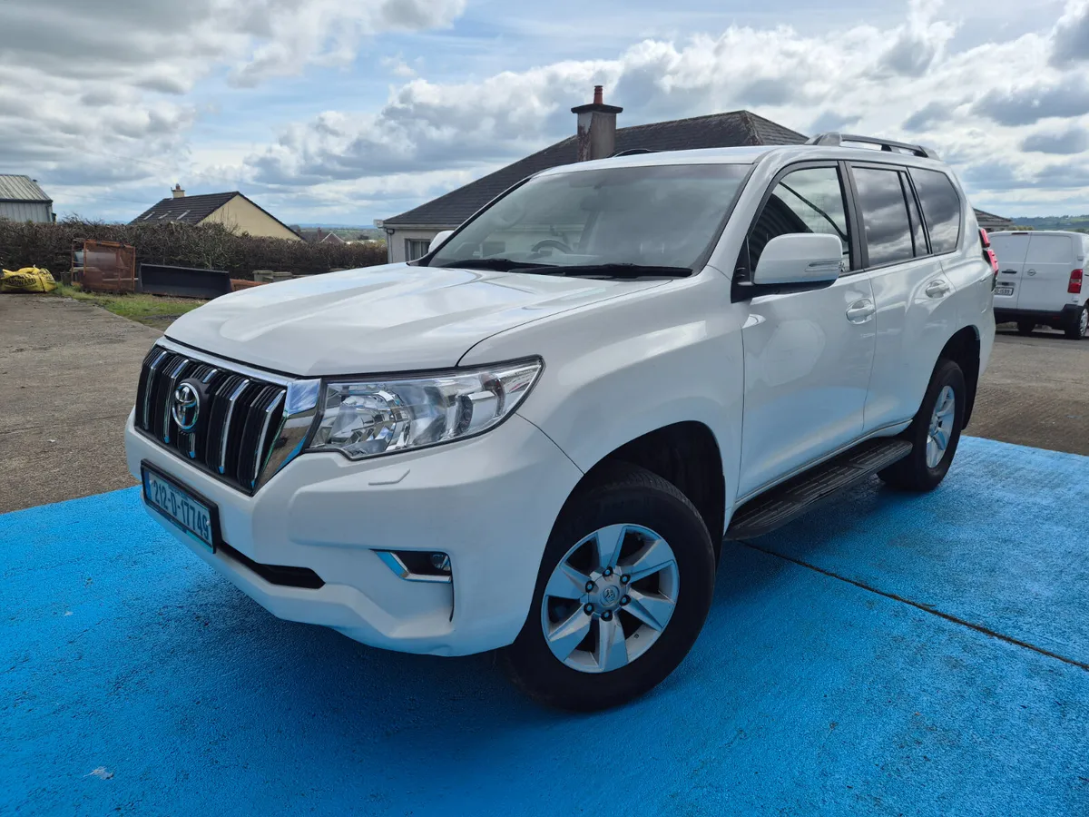 TOYOTA LANDCRUISER 2.8 DIESEL - Image 2