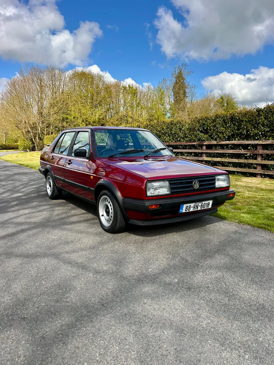 Volkswagen Jetta (Original & only 22k miles) - Image 2