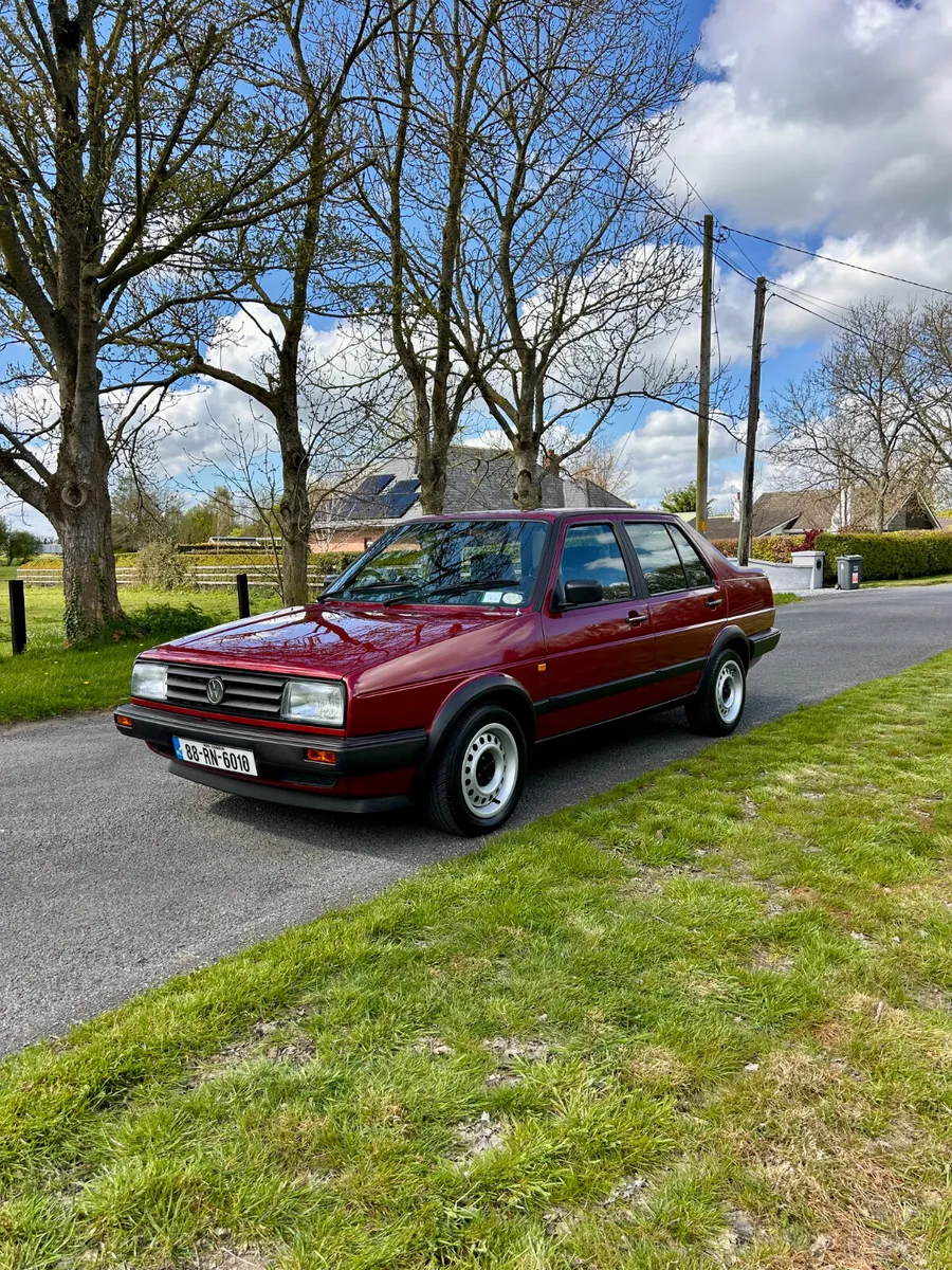 Volkswagen Jetta (Original & only 22k miles) - Image 1