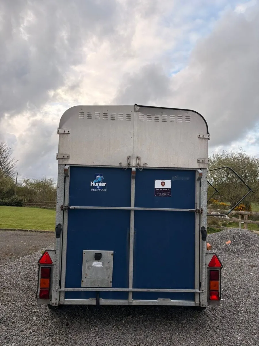 Horse Box - Image 2