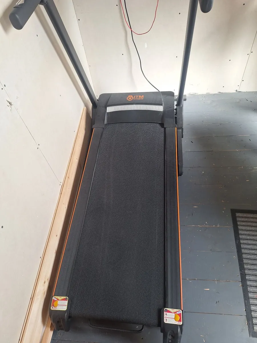 Treadmill - Image 1