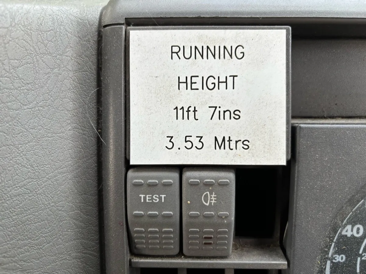 Horse Lorry - Image 4