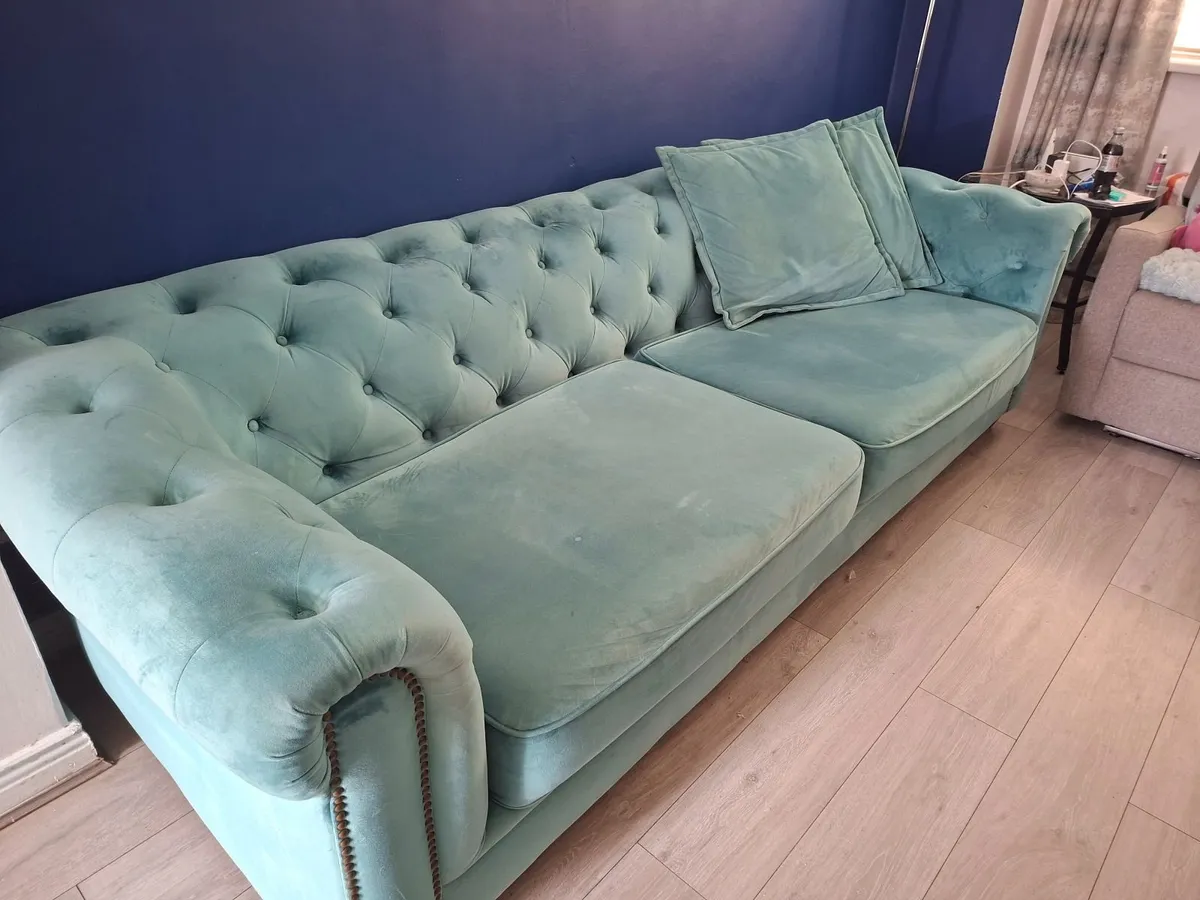 Couch - Image 2
