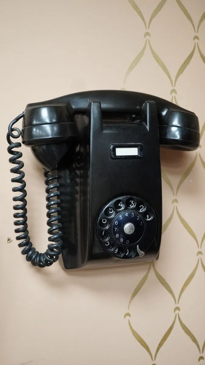 Pair of Vintage Irish P&T / Ericsson Wall Telephon - Image 3