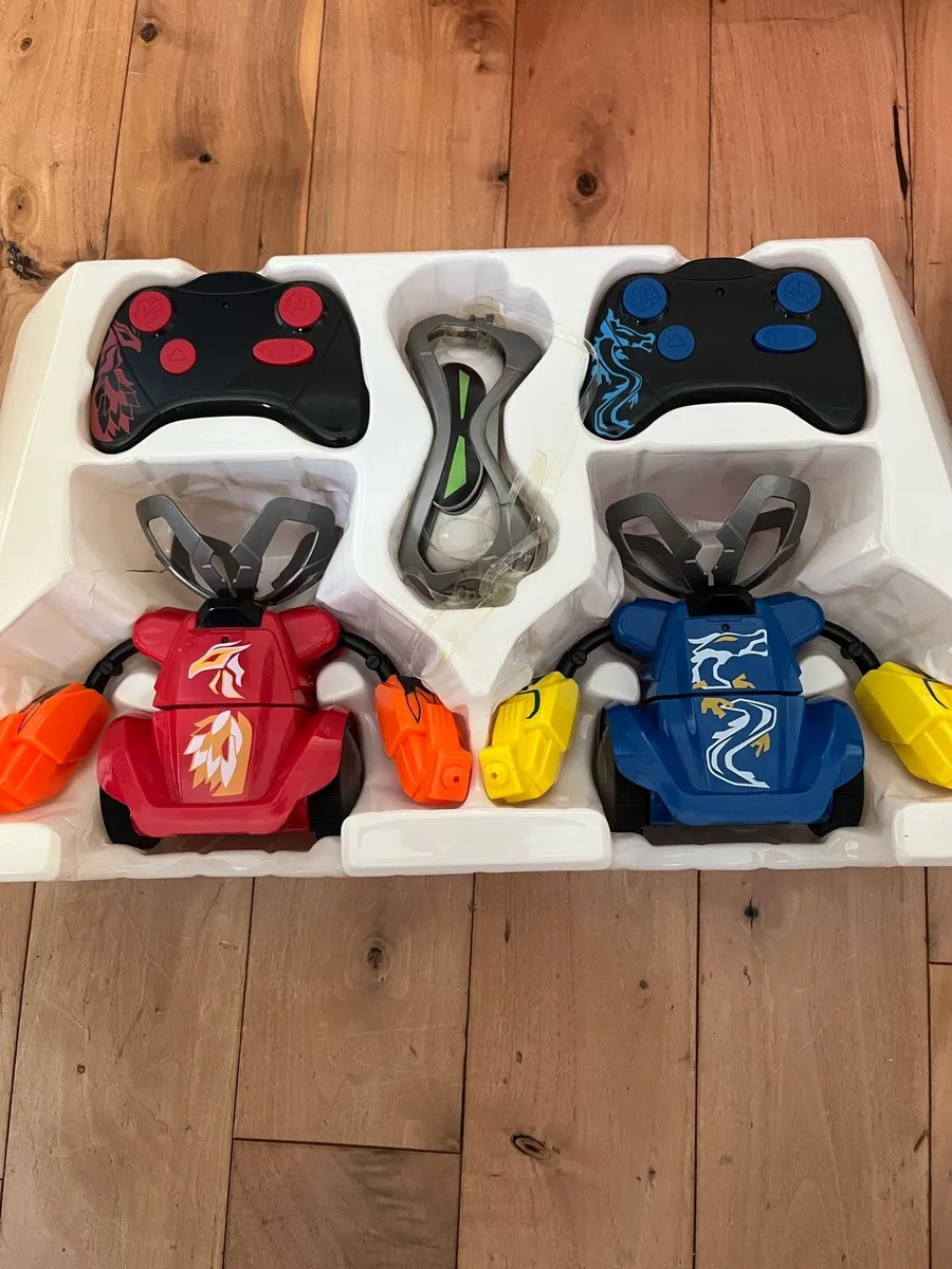 YCOO Robo Kombat balloon puncher toys - Image 1