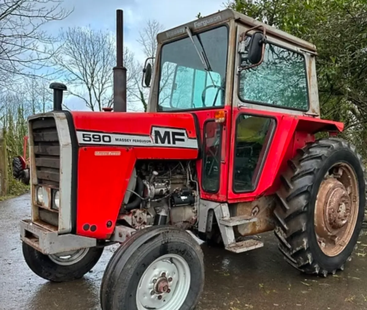 Massey fergusson 590