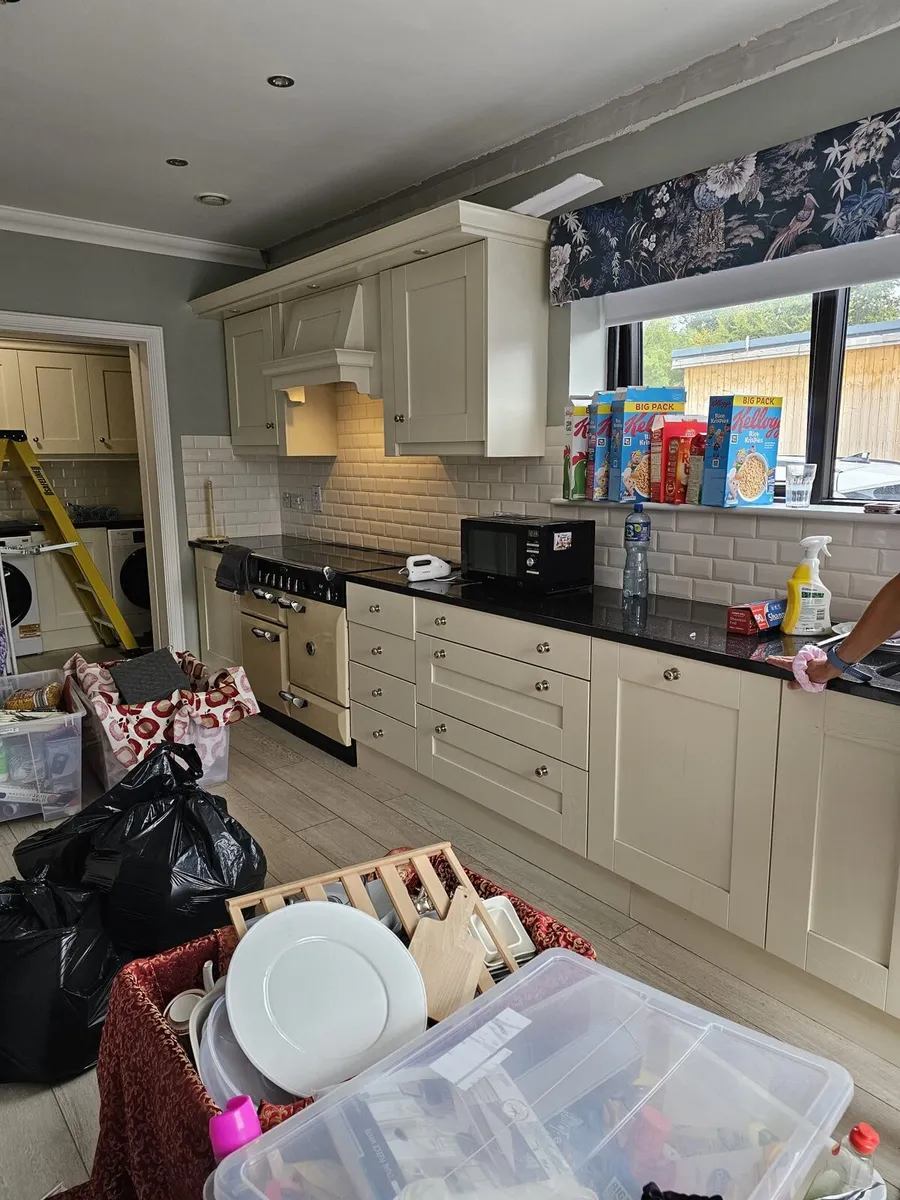 Handpainted  solid wood kitchen - Image 3