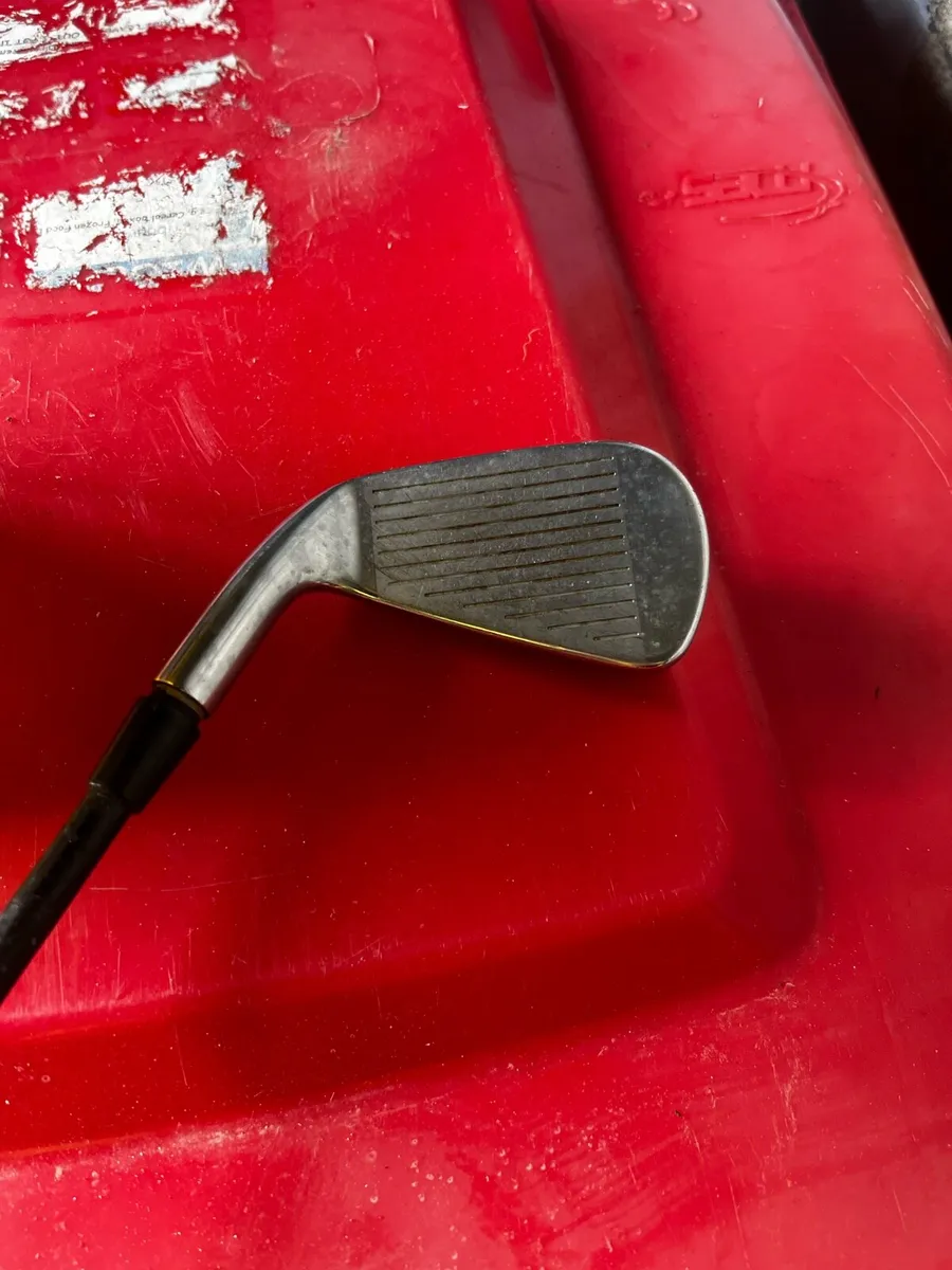 Titleist 716 tmb 3 iron - Image 2