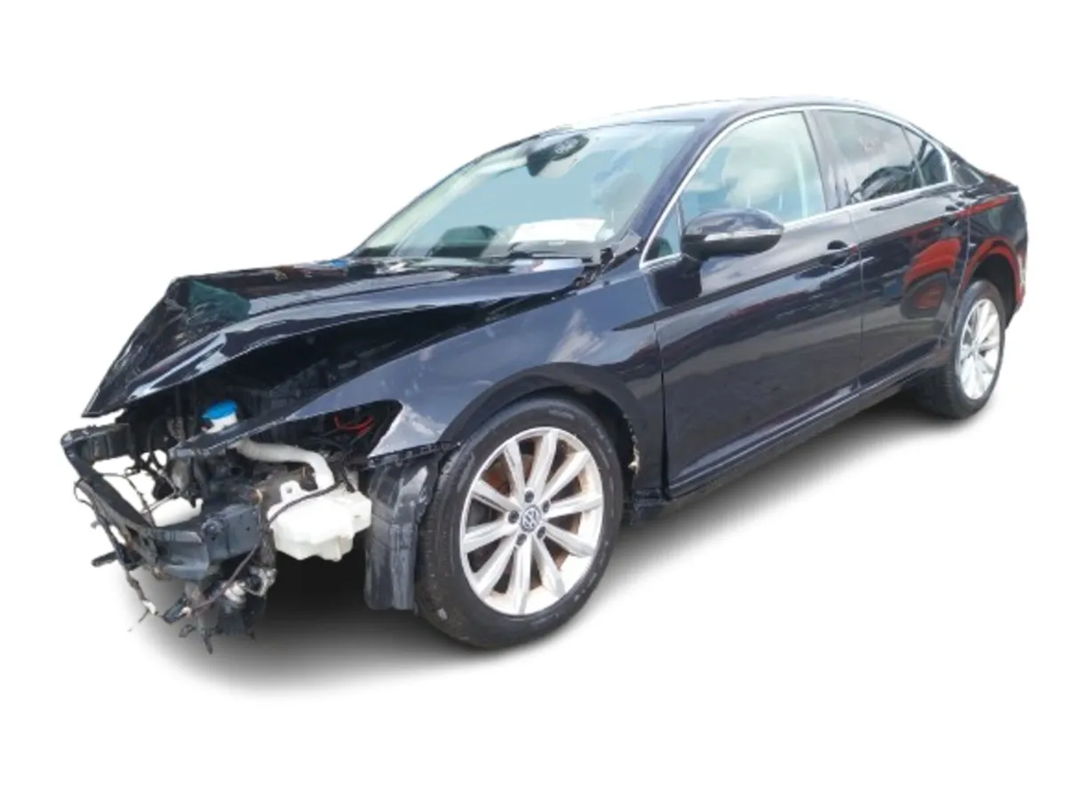 2015 VOLKSWAGEN PASSAT For Breaking/Dismantling - Image 3