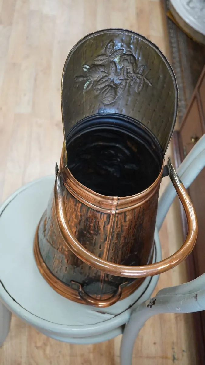 Vintage Hammered Copper & Brass Coal Scuttle - Image 3