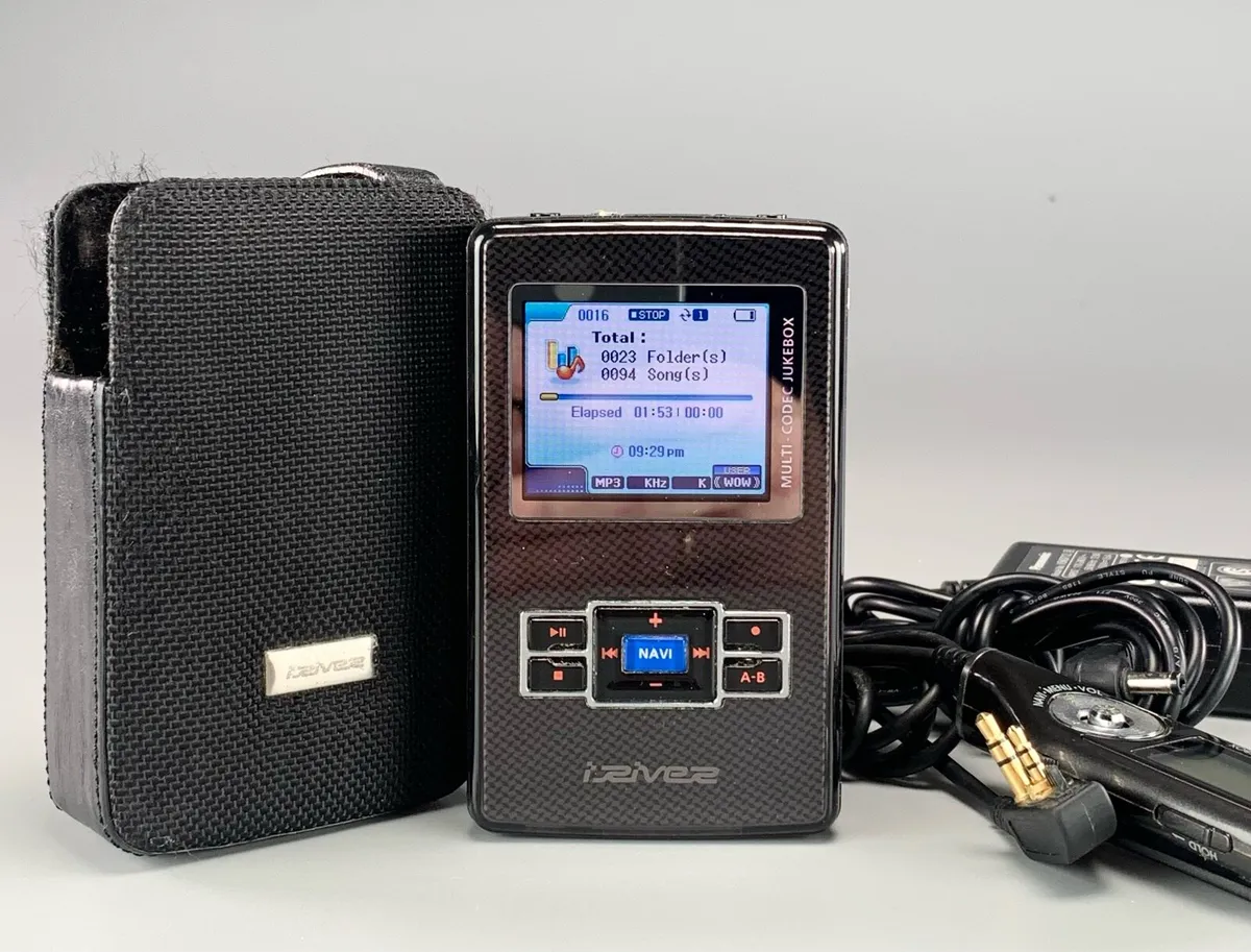 Iriver H320 multi codec jukebox MP3 player - Image 1