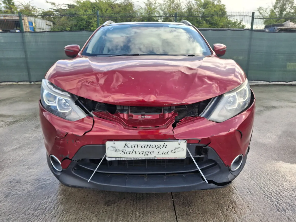 2017 Nissan Qashqai Light Damage - Image 4