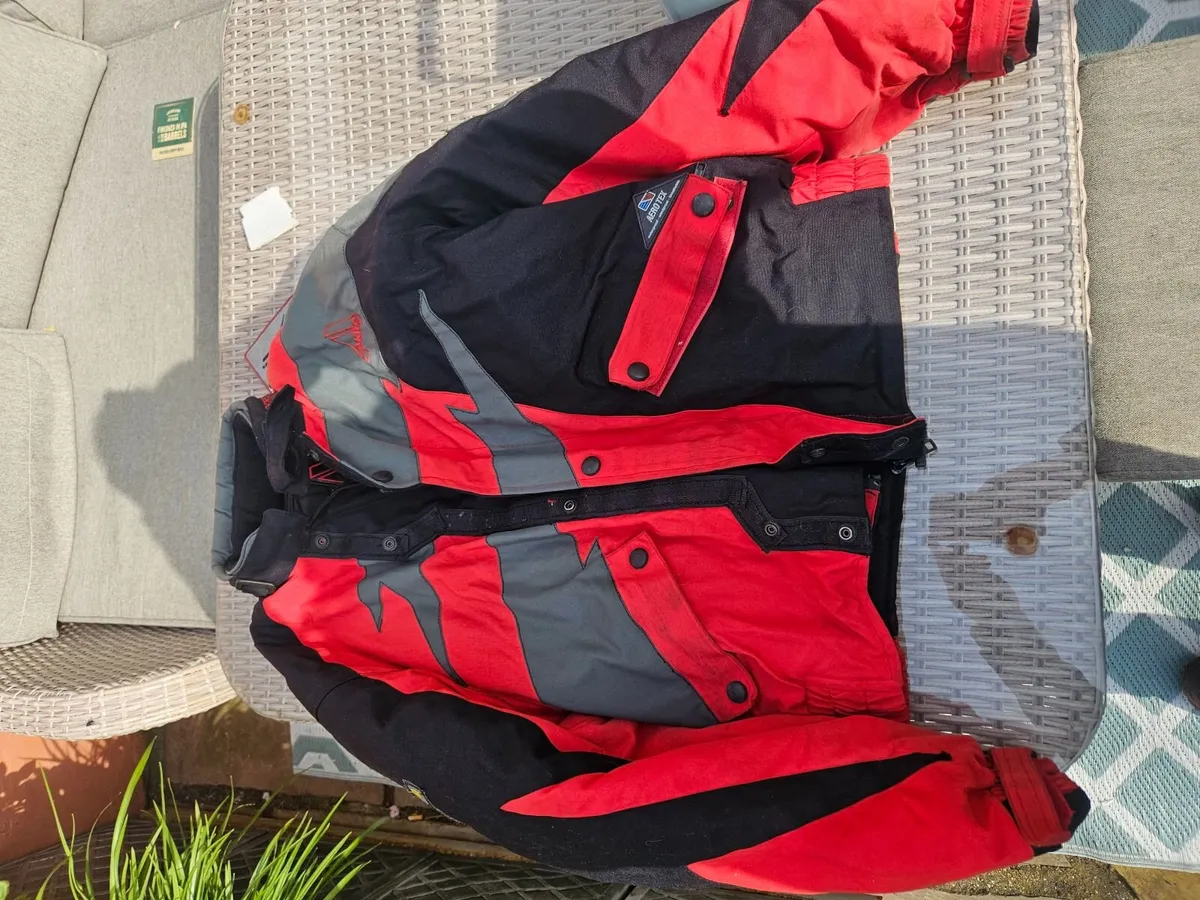 VIPER Open face helmet & ladies Akito Jacket - Image 4