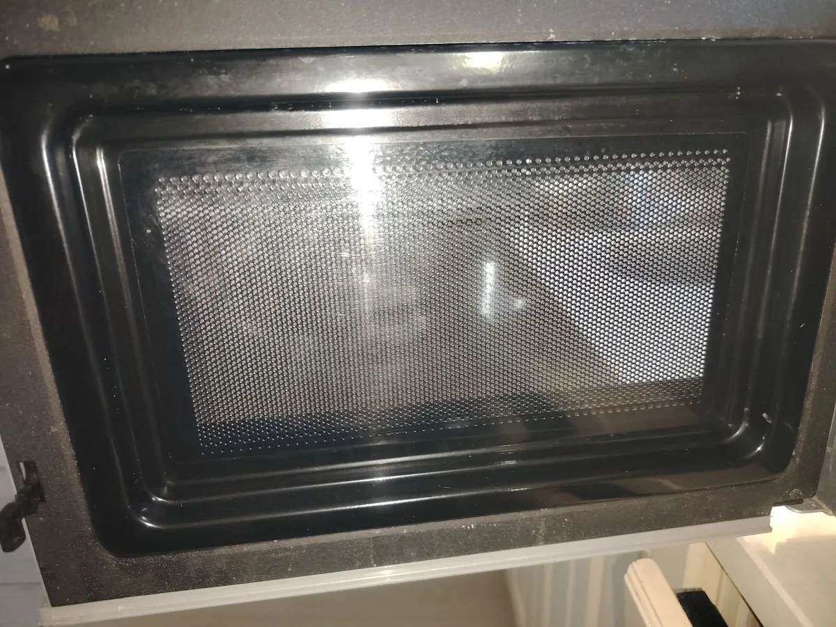 Microwave - Image 4