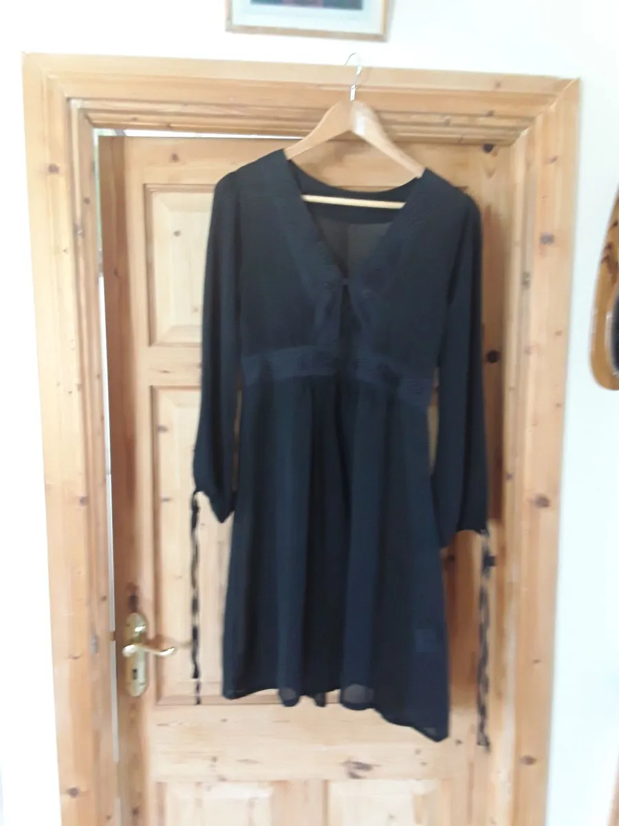 Black dress as new worn once size 12 - Image 1