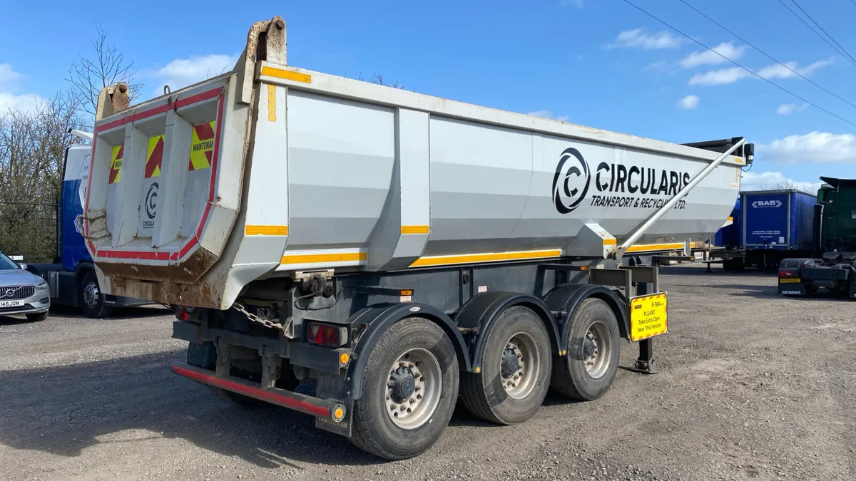 2018 Dennison Steel aggregate tipping trailer - Image 2