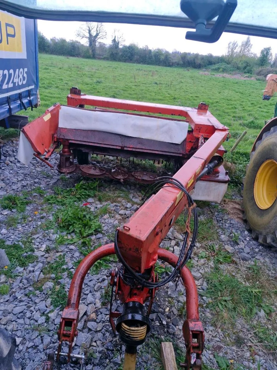 Kuhn 10 ft mower - Image 2