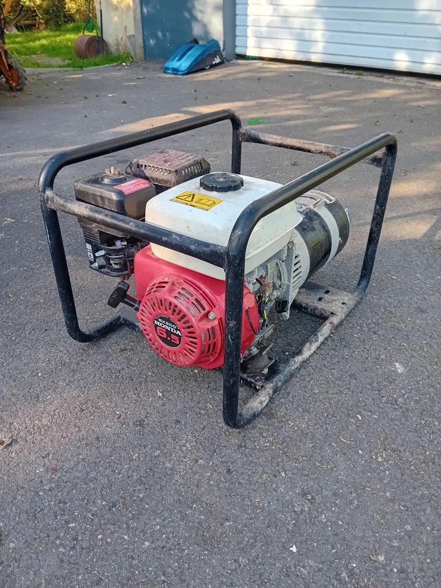 Honda generator - Image 1