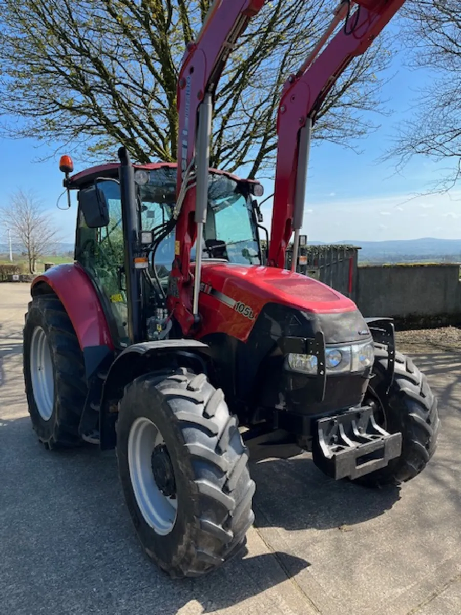 Case - IH Farmall 105U c/w LRZ 100 Loader - Image 1