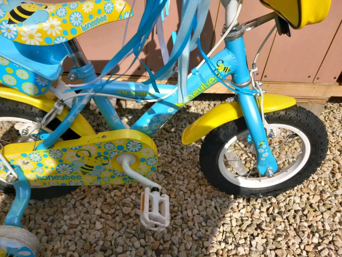Kids honeybee bike size 12 inch wheels - Image 4