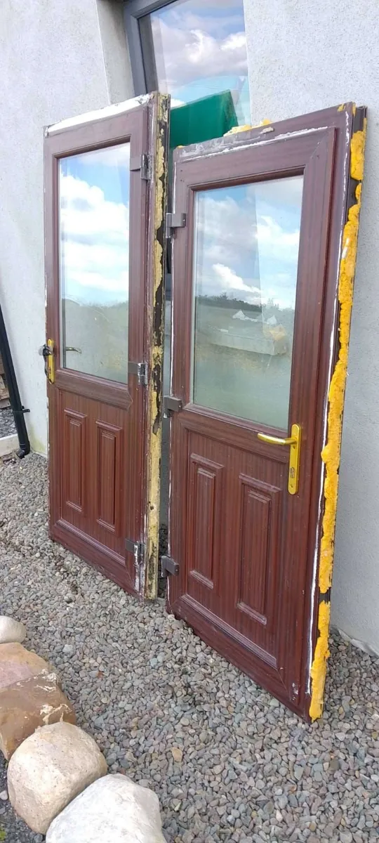 External door and frame  (used) Cottage size - Image 4