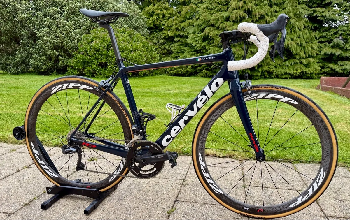 Cervelo R3 Di2 with Zipp 303 wheels - Image 1