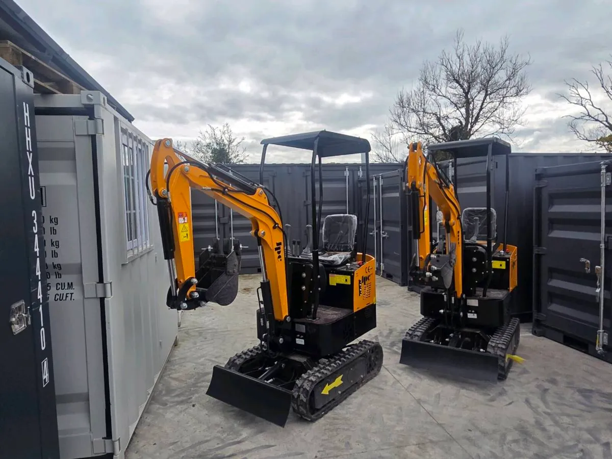 Mini digger - Image 3