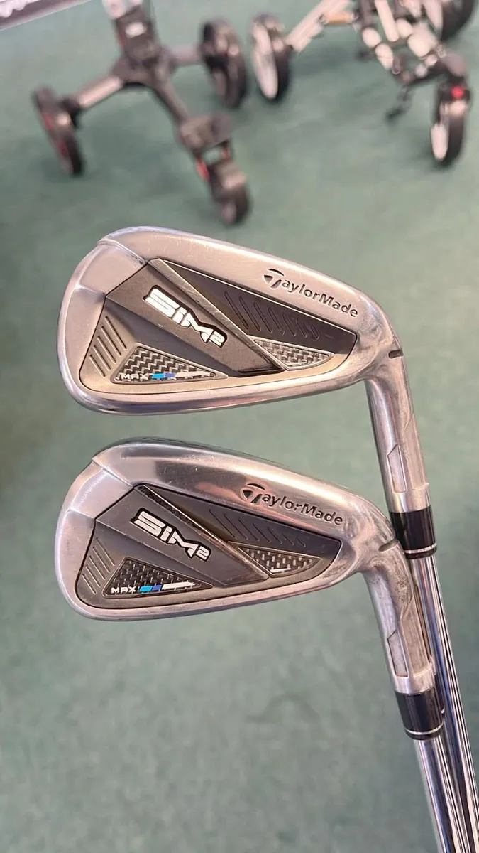 Taylormade SIM 2 5-AW Stiff shaft €449.. - Image 2