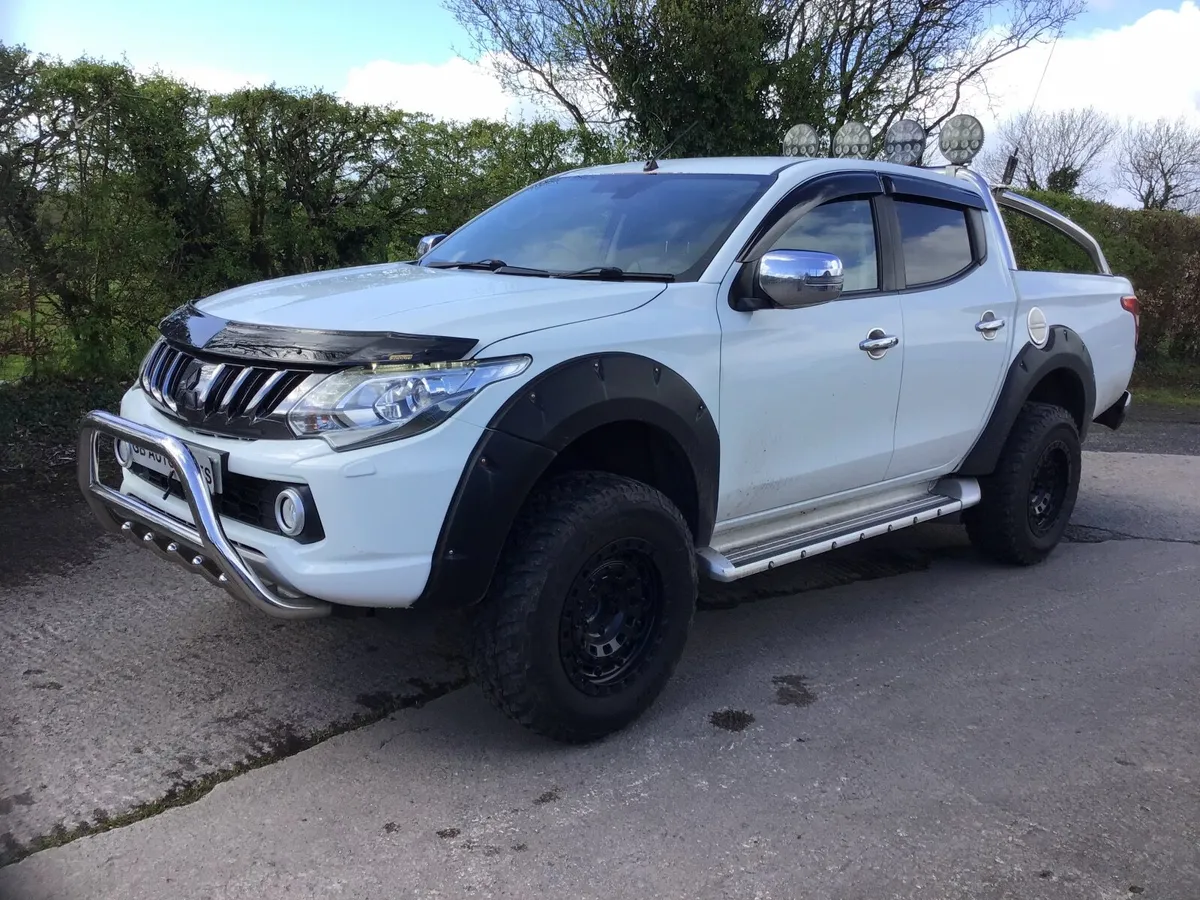 Mitsubishi L200 2017 - Image 2